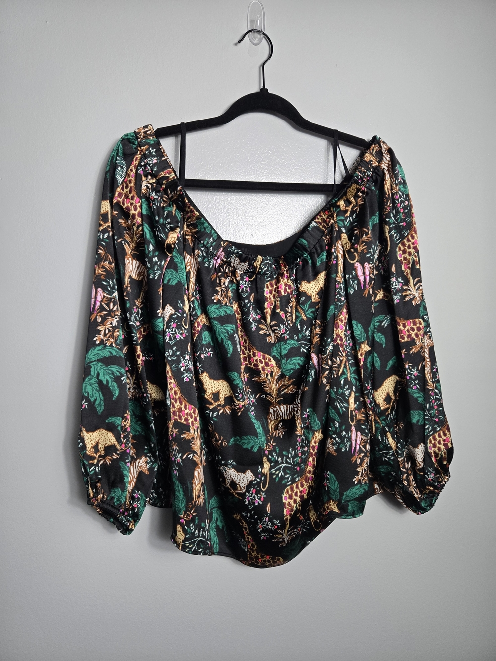 Lilly Pulitzer Safari Jungle Giraffe Leopard Off Shoulder Satin Blouse Top XL - Picture 9 of 15